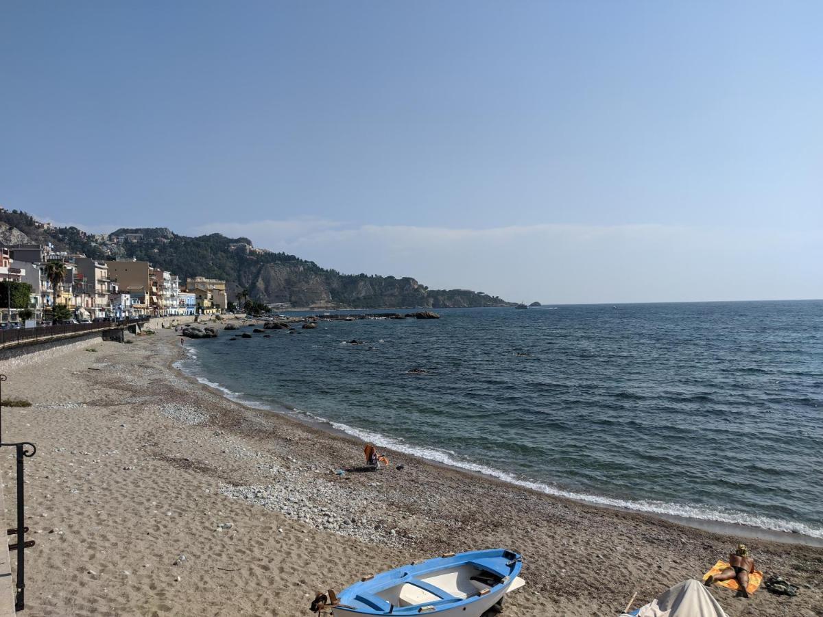 Sicily Travel Apartment'S 2 Giardini-Naxos Exterior foto